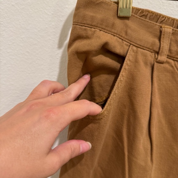 Banana Republic Tan Chinos - Picture 3 of 8